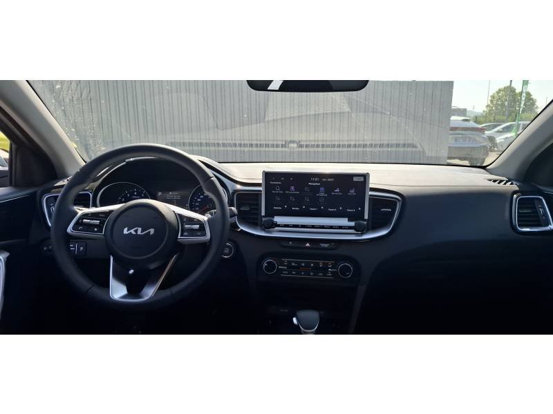 Kia CEED - Photo 30
