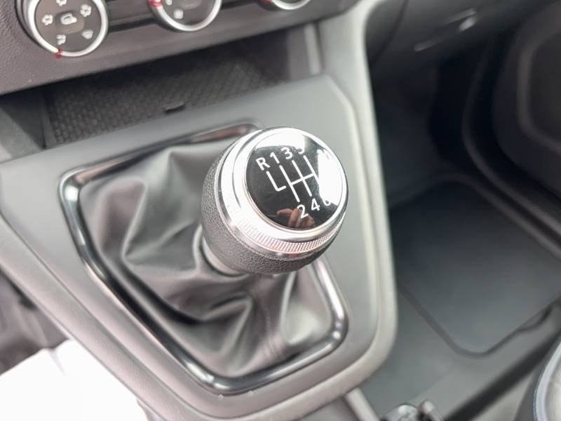 Nissan Townstar - Photo 12