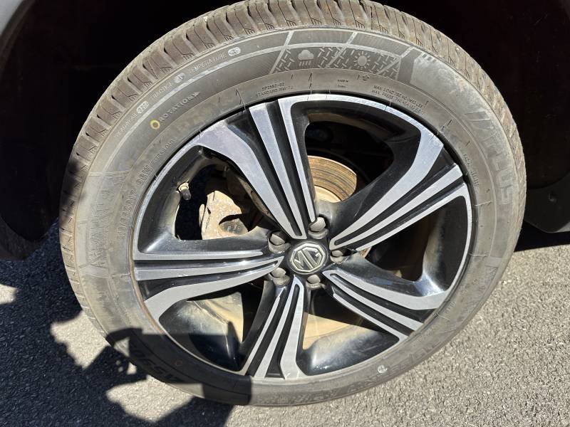 MG ZS - Photo 11