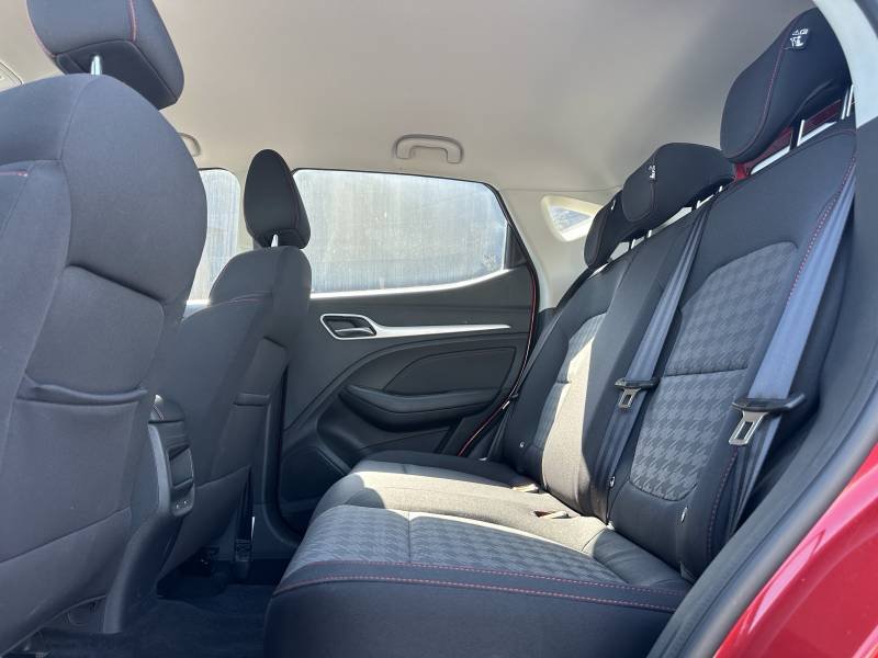 MG ZS - Photo 18