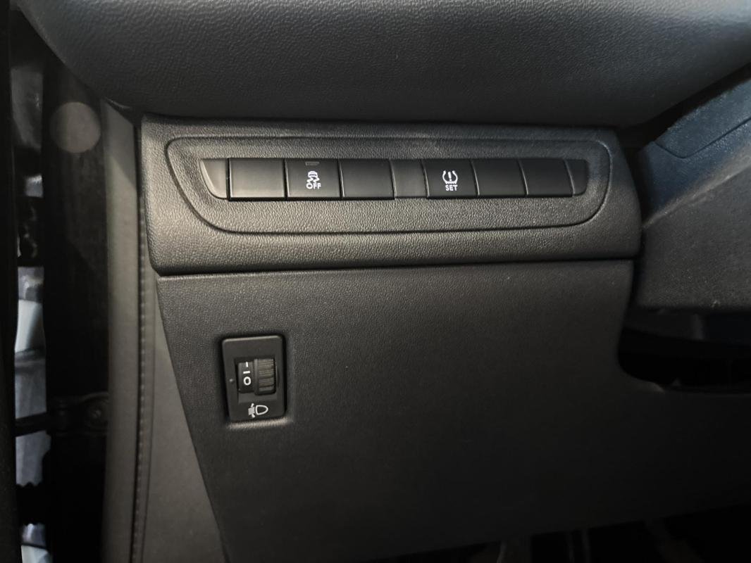 Peugeot 208 - Photo 19