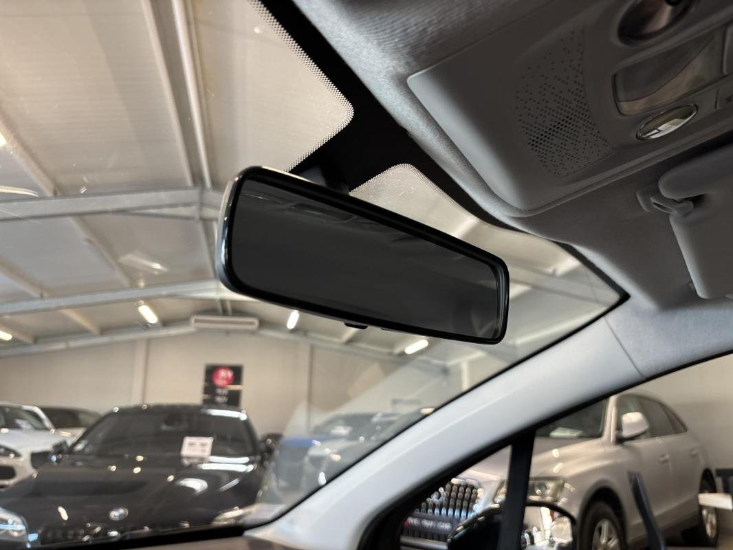 Peugeot 208 - Photo 28