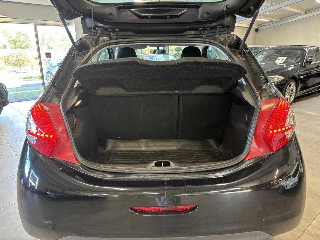 Peugeot 208 - Photo 29