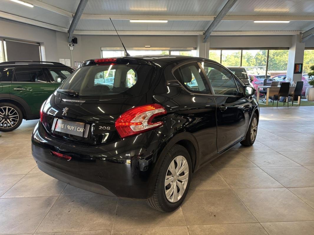 Peugeot 208 - Photo 3