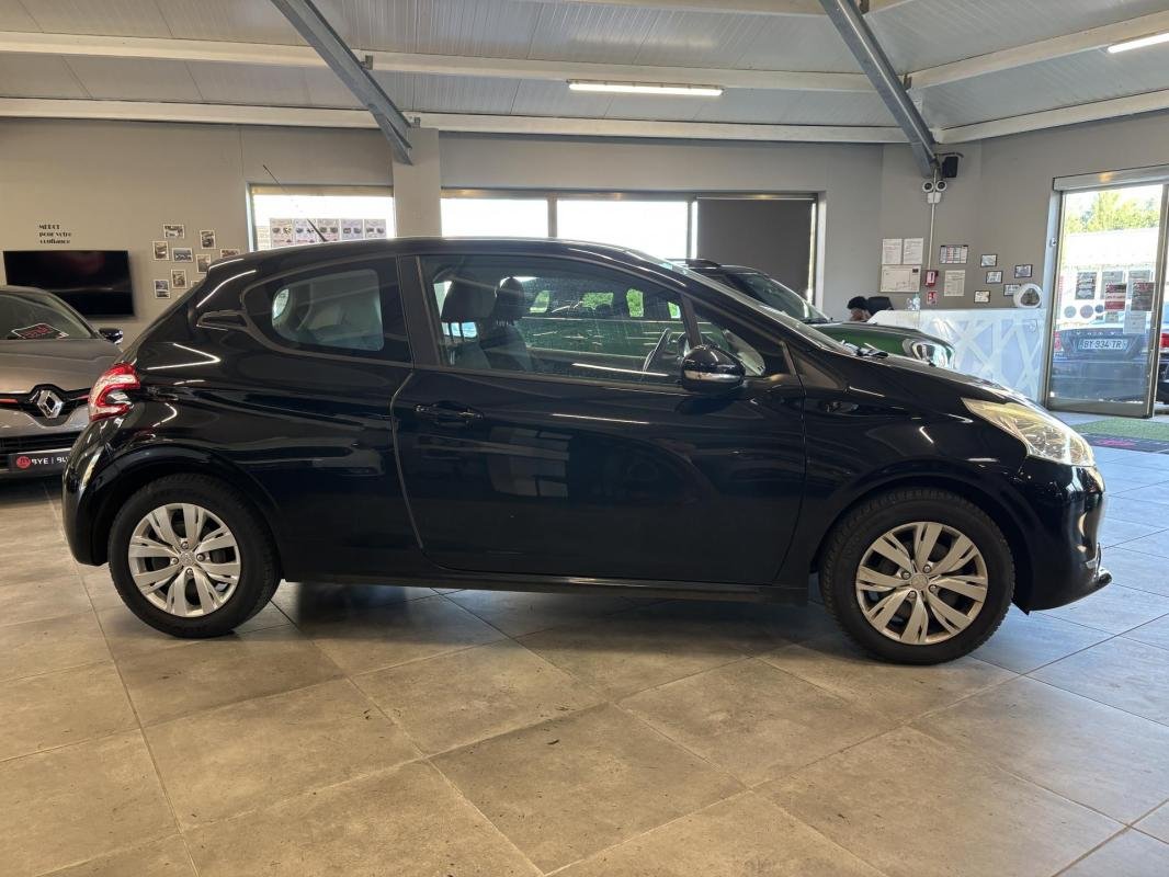 Peugeot 208 - Photo 5