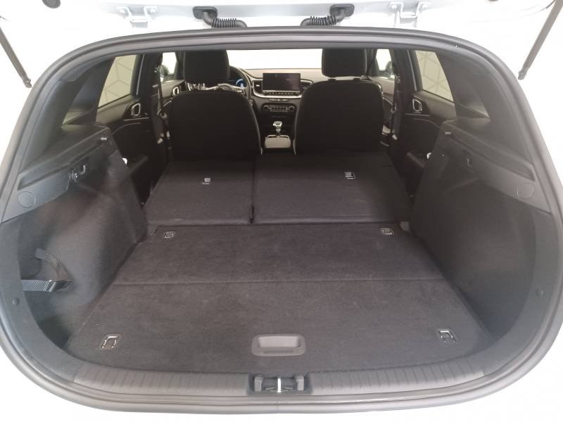 Kia CEED - Photo 17