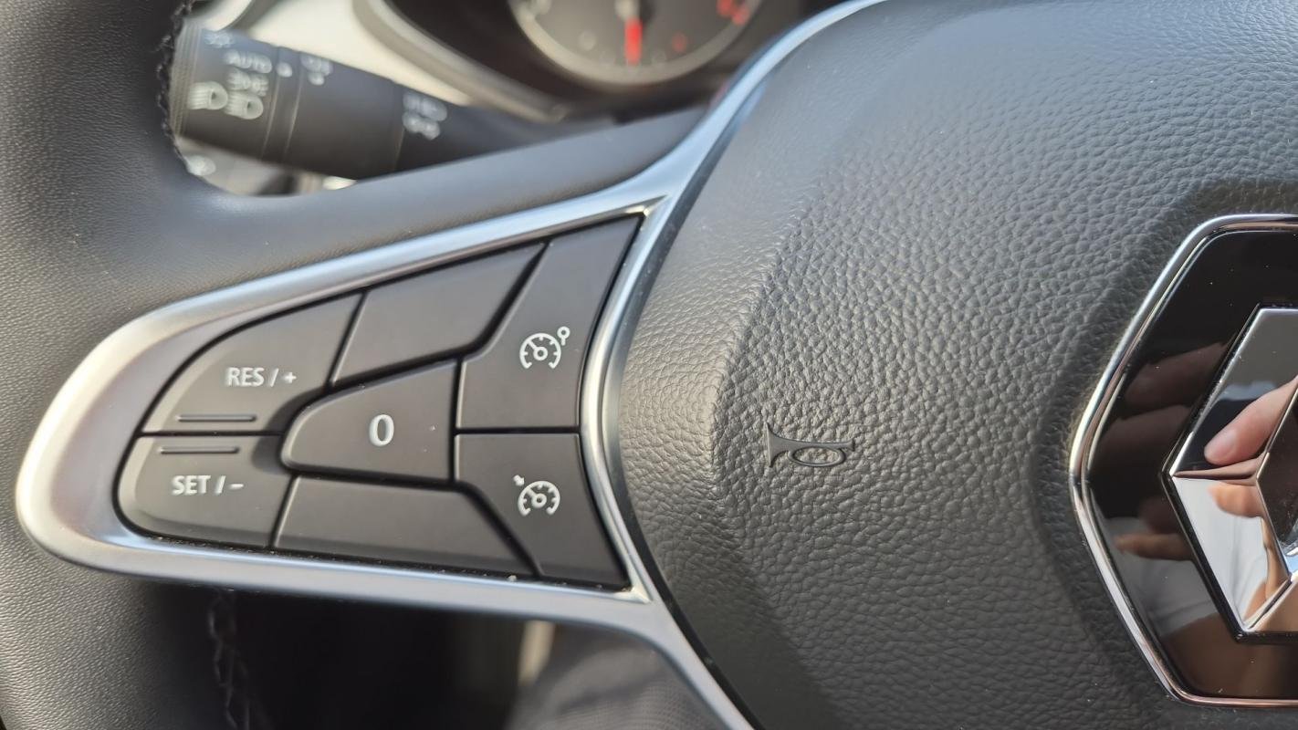 Renault Clio - Photo 17