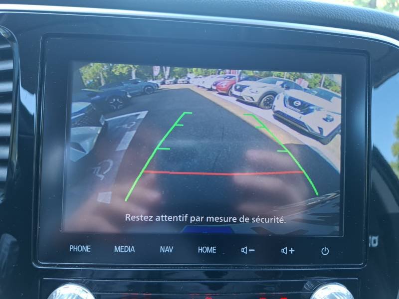 Mitsubishi Outlander - Photo 11