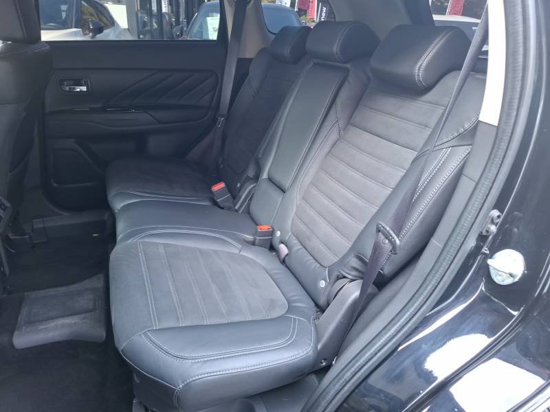 Mitsubishi Outlander - Photo 15