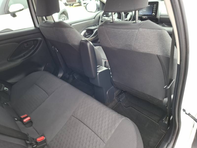 Toyota Yaris - Photo 15