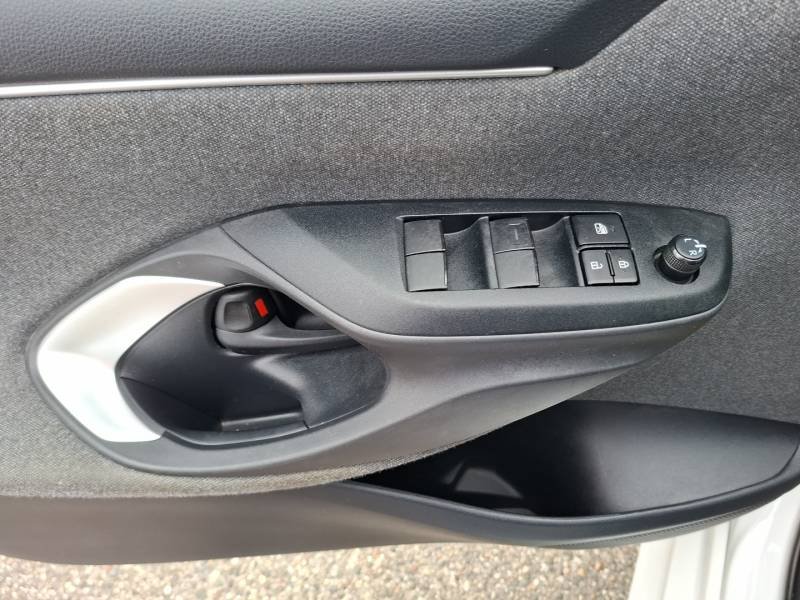 Toyota Yaris - Photo 33