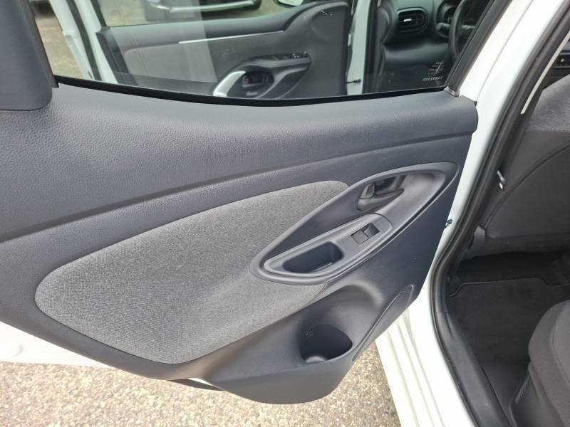 Toyota Yaris - Photo 36