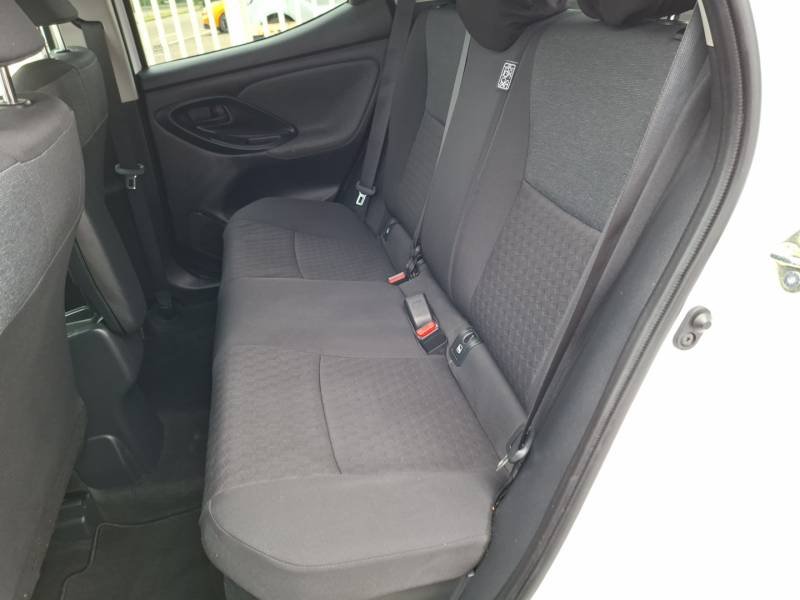 Toyota Yaris - Photo 37
