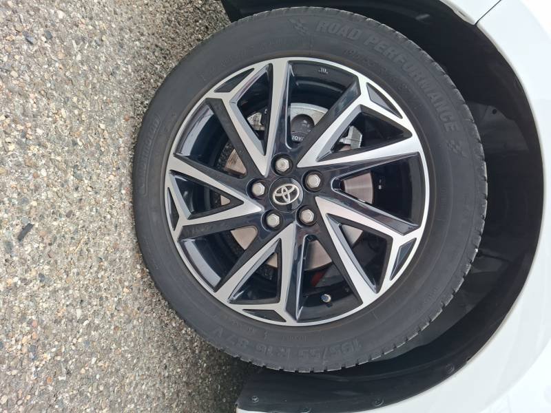 Toyota Yaris - Photo 9
