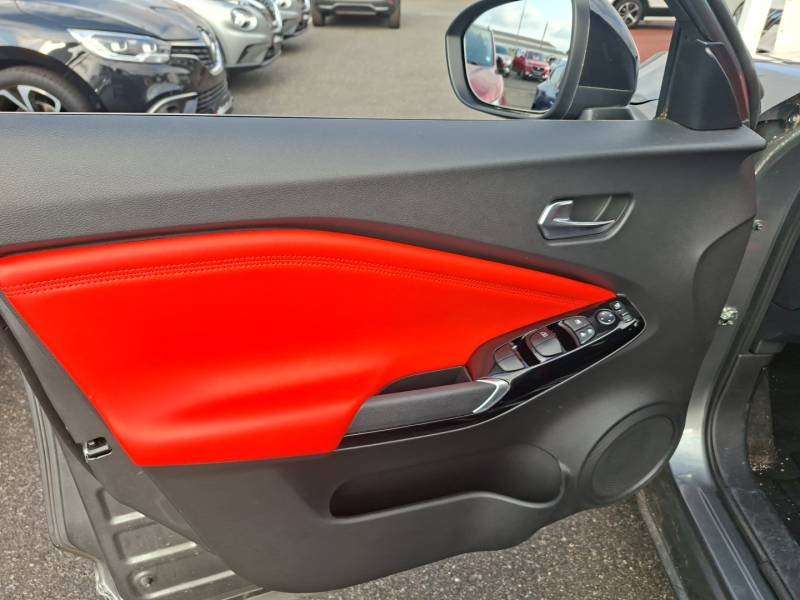 Nissan Juke - Photo 18