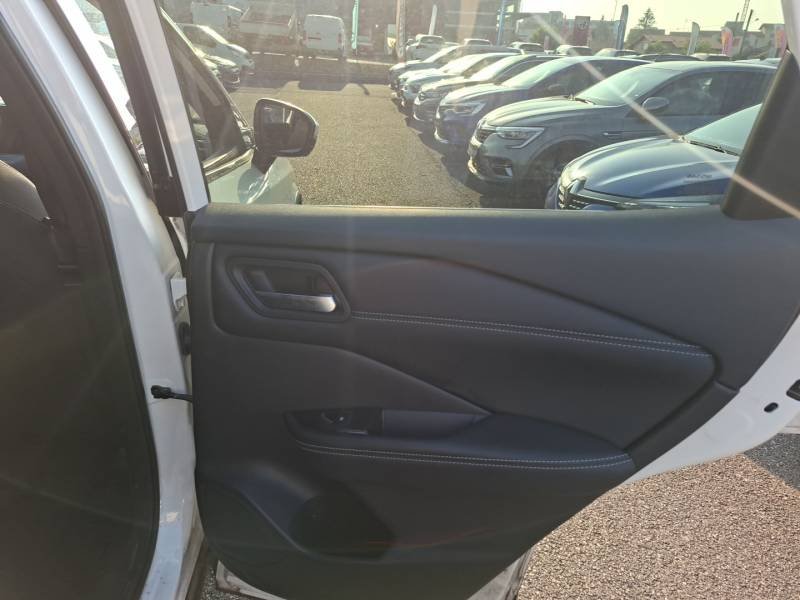 Nissan Qashqai - Photo 18