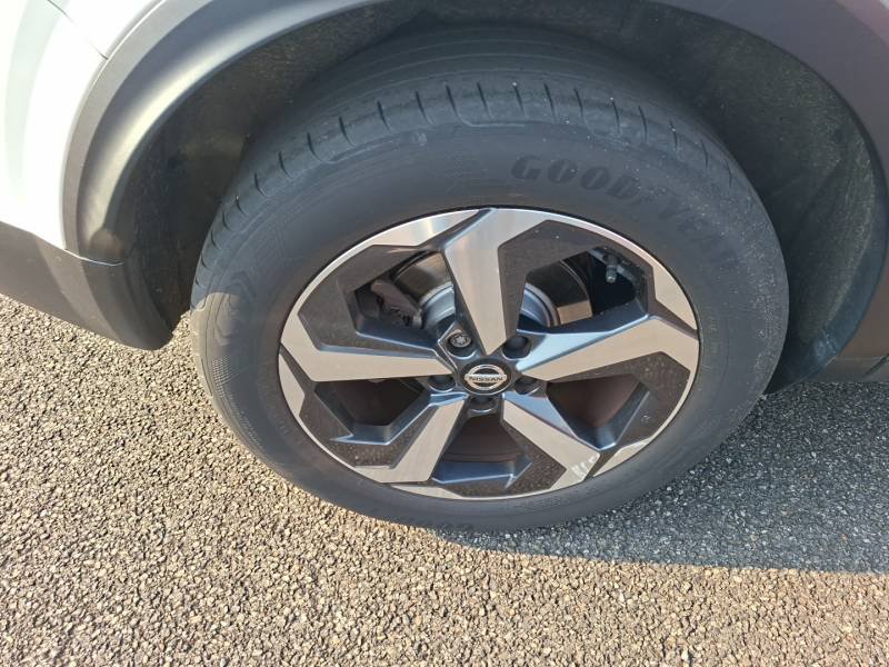 Nissan Qashqai - Photo 12
