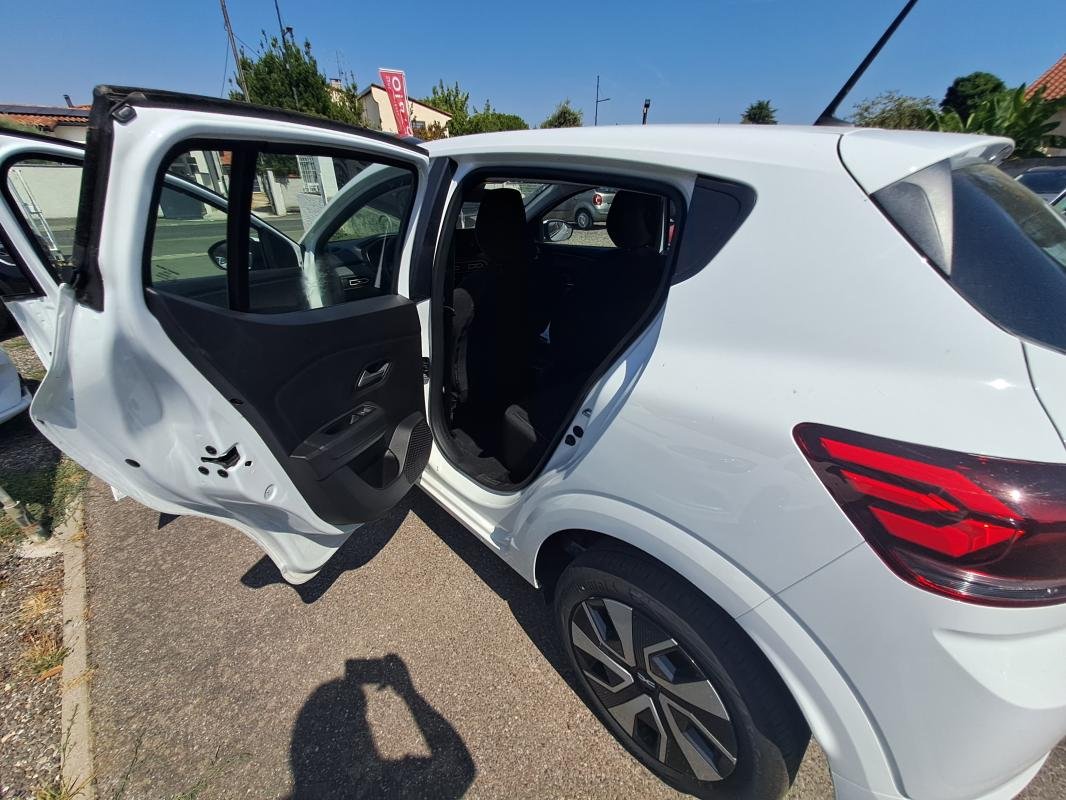 Dacia Sandero - Photo 2