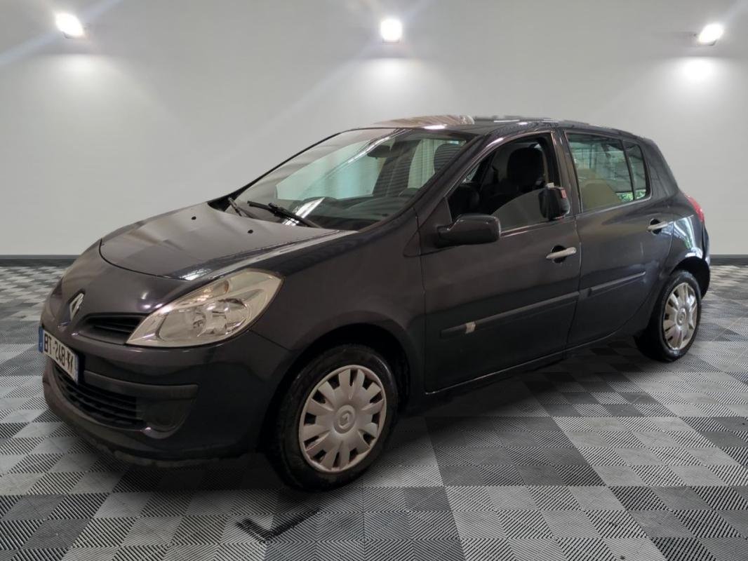Renault Clio - Photo 1