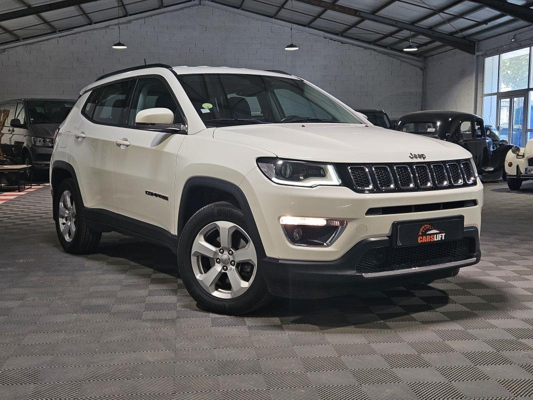 Jeep Compass - Photo 1