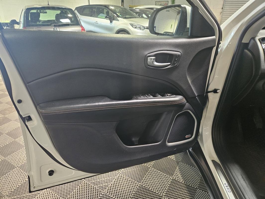 Jeep Compass - Photo 10