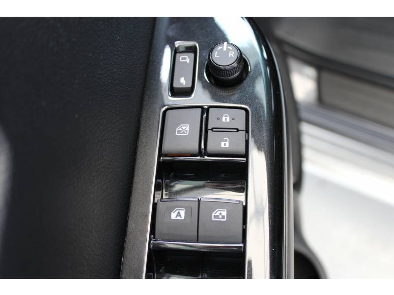 Toyota Prius - Photo 10