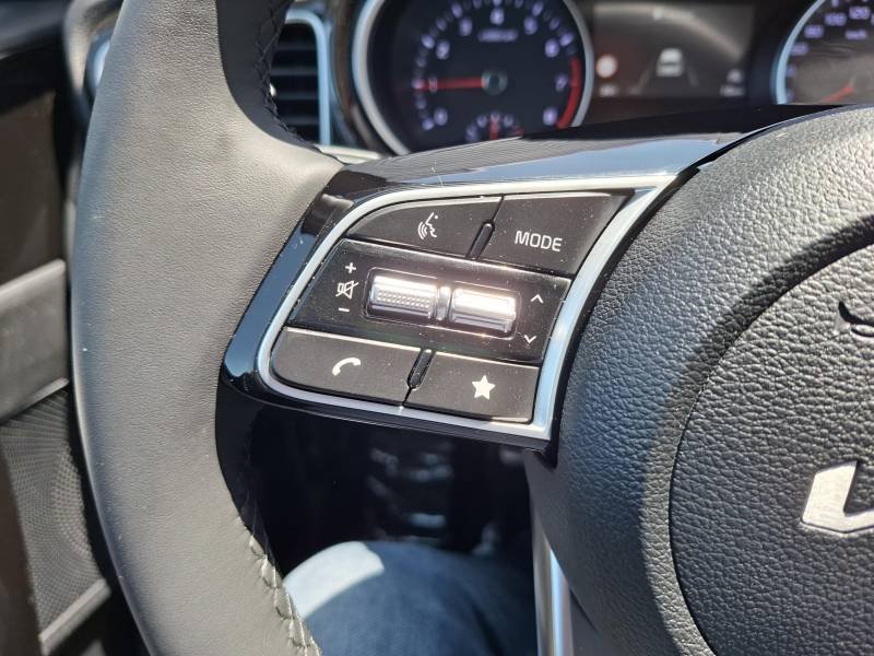 Kia CEED - Photo 18
