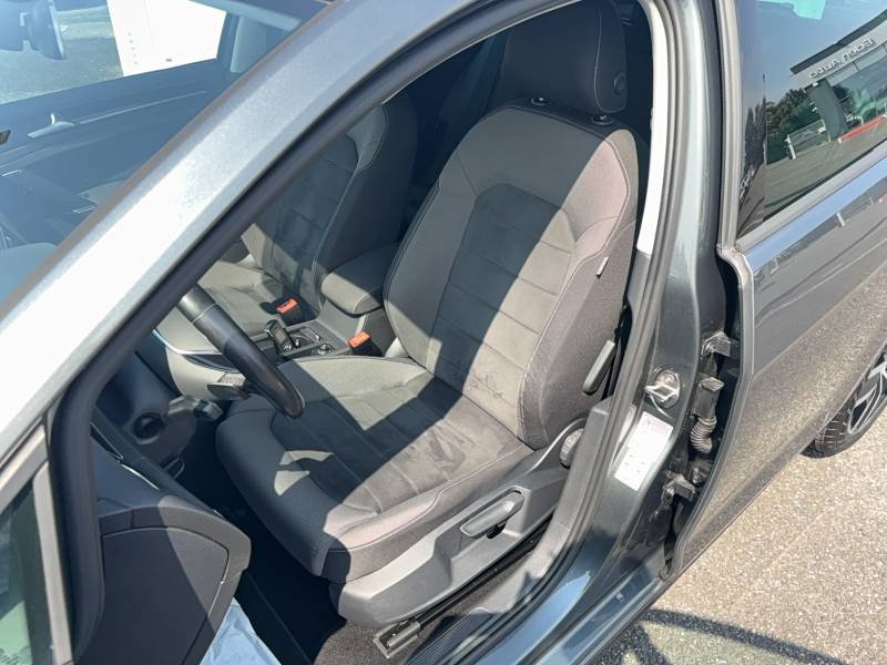 Volkswagen Golf - Photo 21