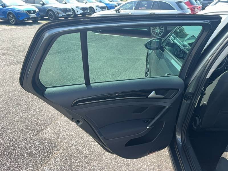 Volkswagen Golf - Photo 26