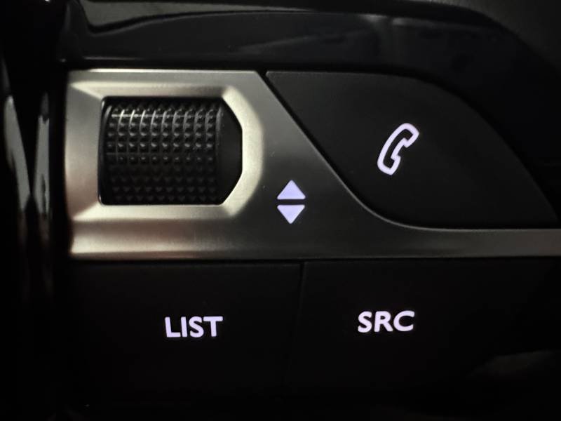 Peugeot 208 - Photo 14