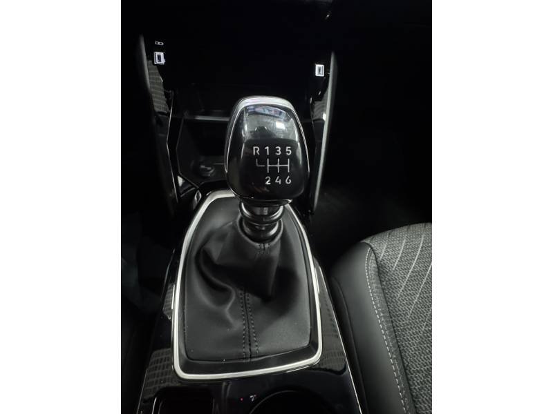 Peugeot 208 - Photo 17