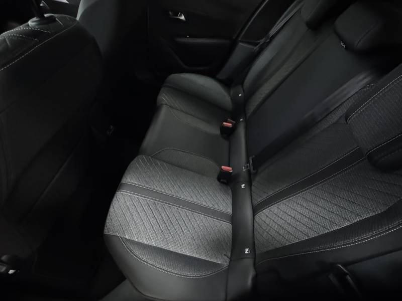 Peugeot 208 - Photo 10