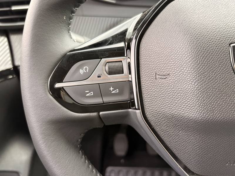 Peugeot 208 - Photo 22