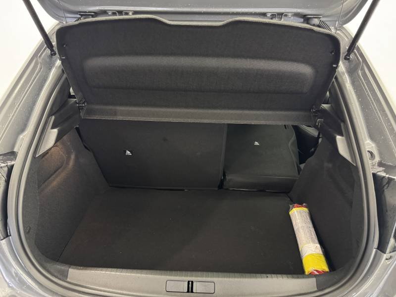 Peugeot 208 - Photo 12