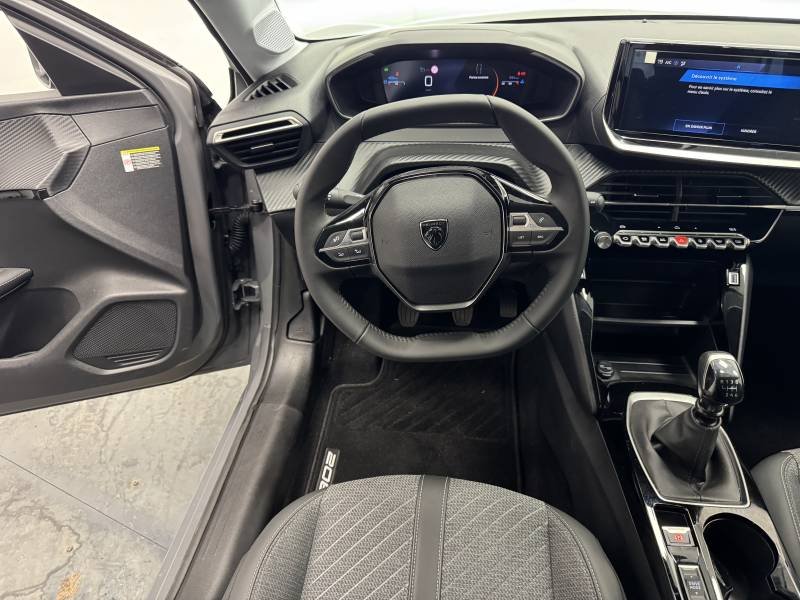 Peugeot 208 - Photo 15