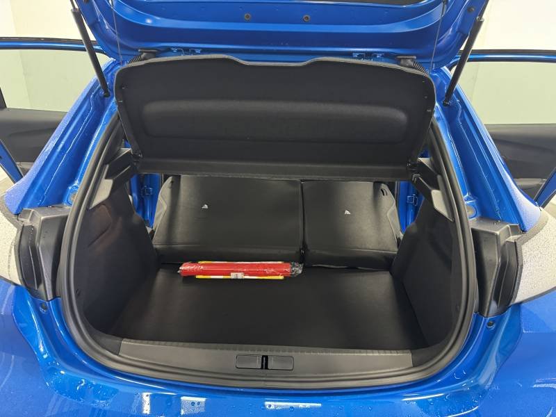 Peugeot 208 - Photo 12