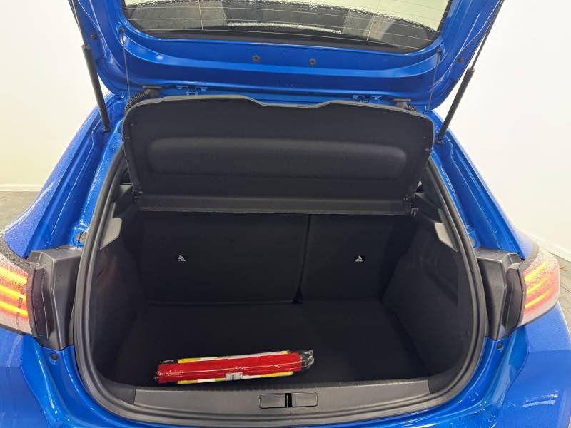 Peugeot 208 - Photo 10