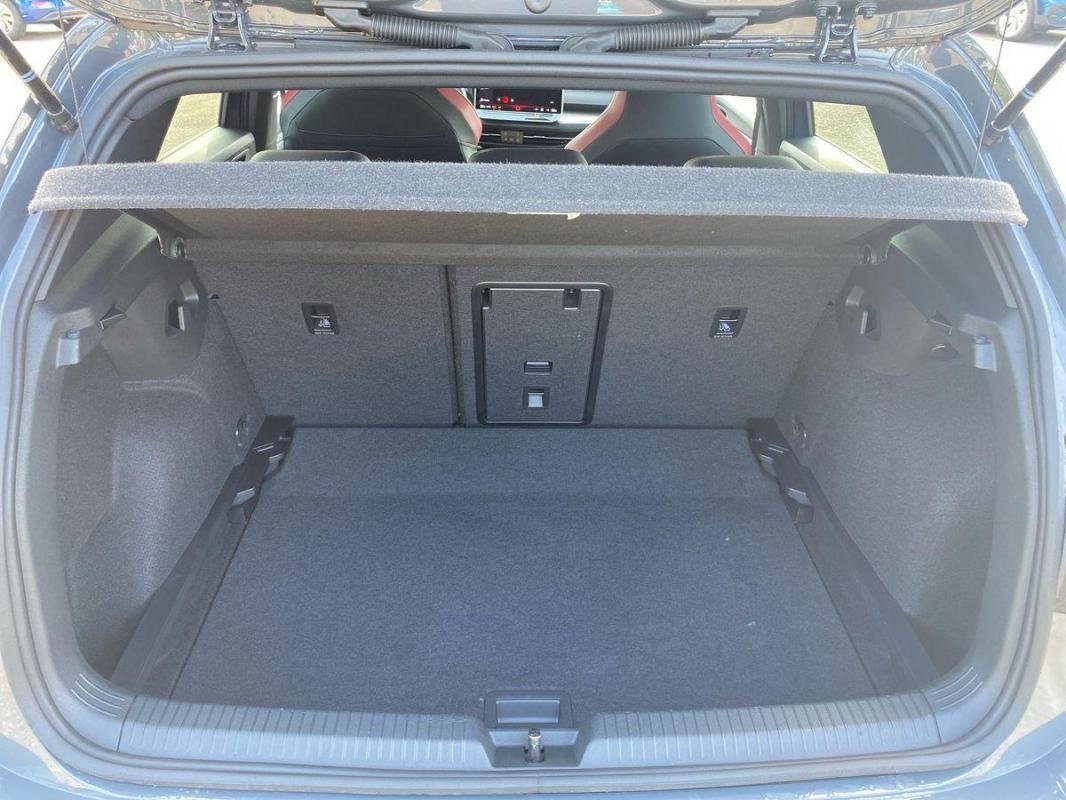 Volkswagen Golf - Photo 31