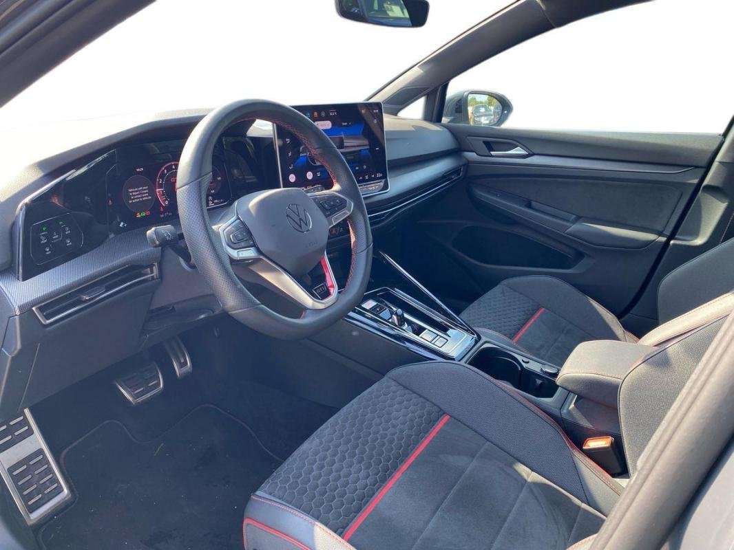 Volkswagen Golf - Photo 9