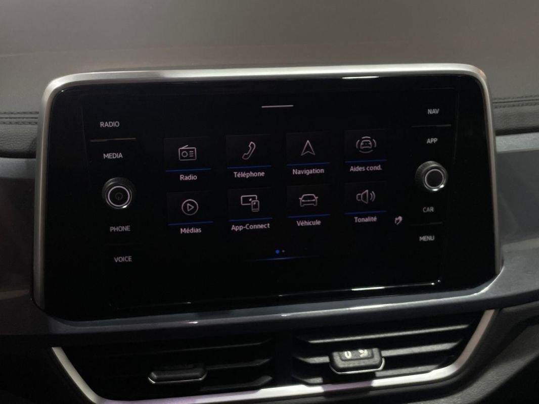 Volkswagen T-Roc - Photo 16