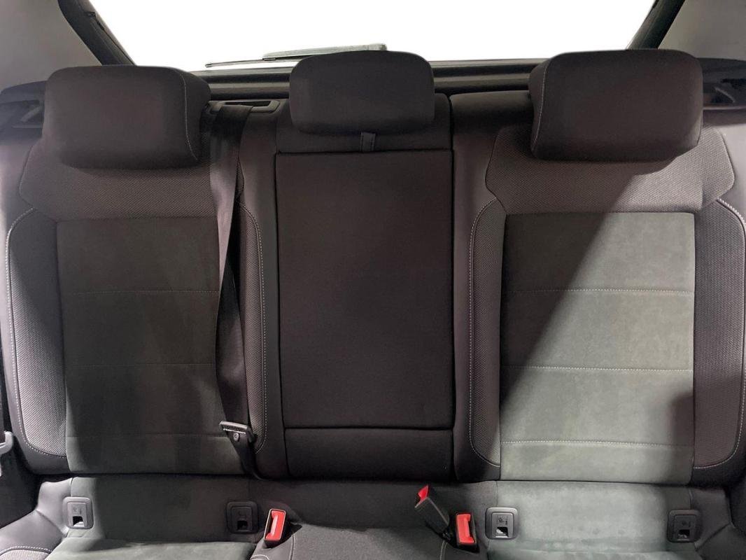 Volkswagen T-Roc - Photo 22