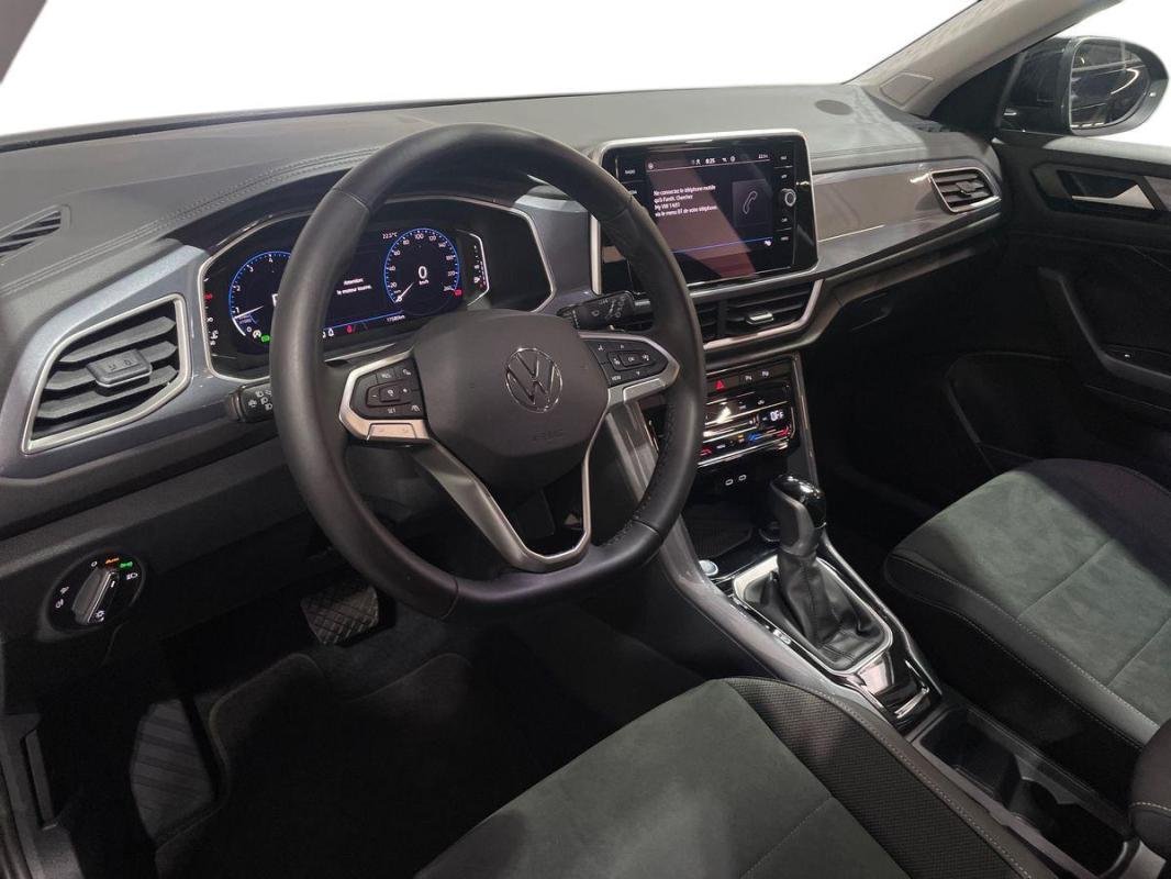 Volkswagen T-Roc - Photo 9