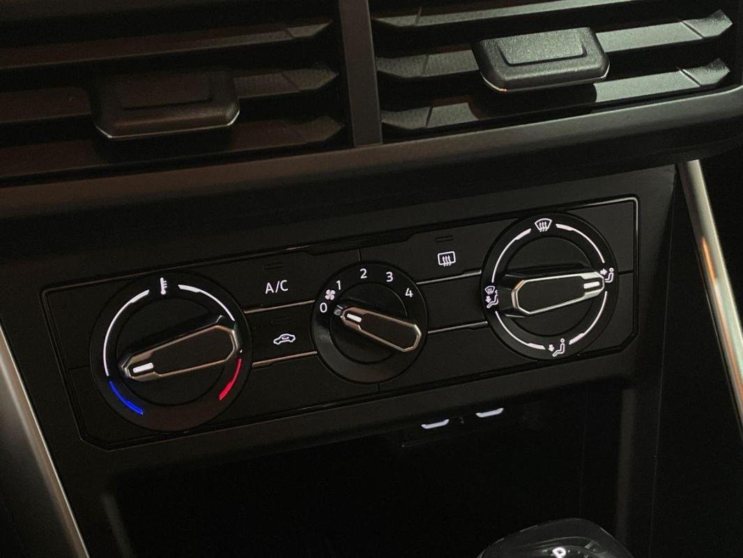 Volkswagen Polo - Photo 19