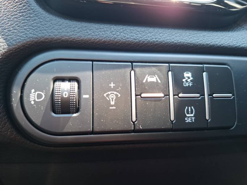 Kia CEED - Photo 21