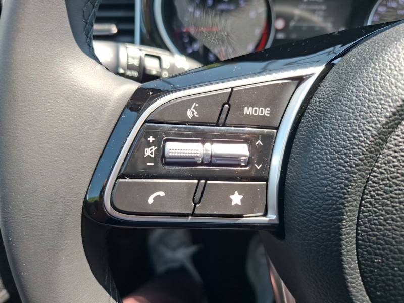 Kia CEED - Photo 22