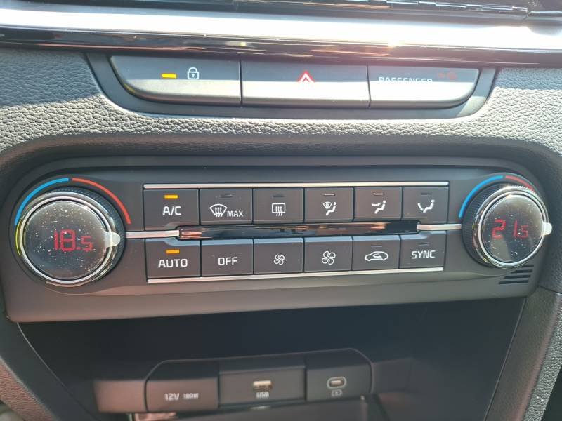 Kia CEED - Photo 31