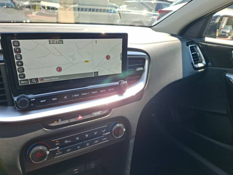 Kia CEED - Photo 35