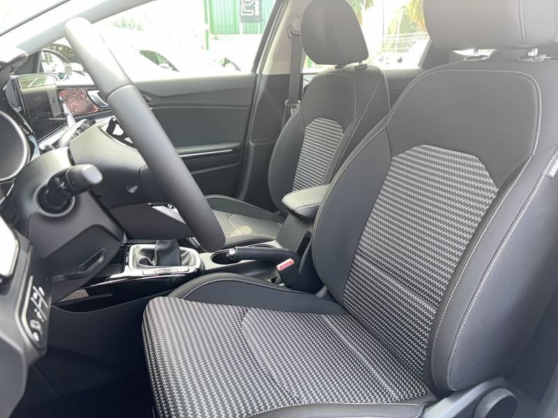 Kia CEED - Photo 10