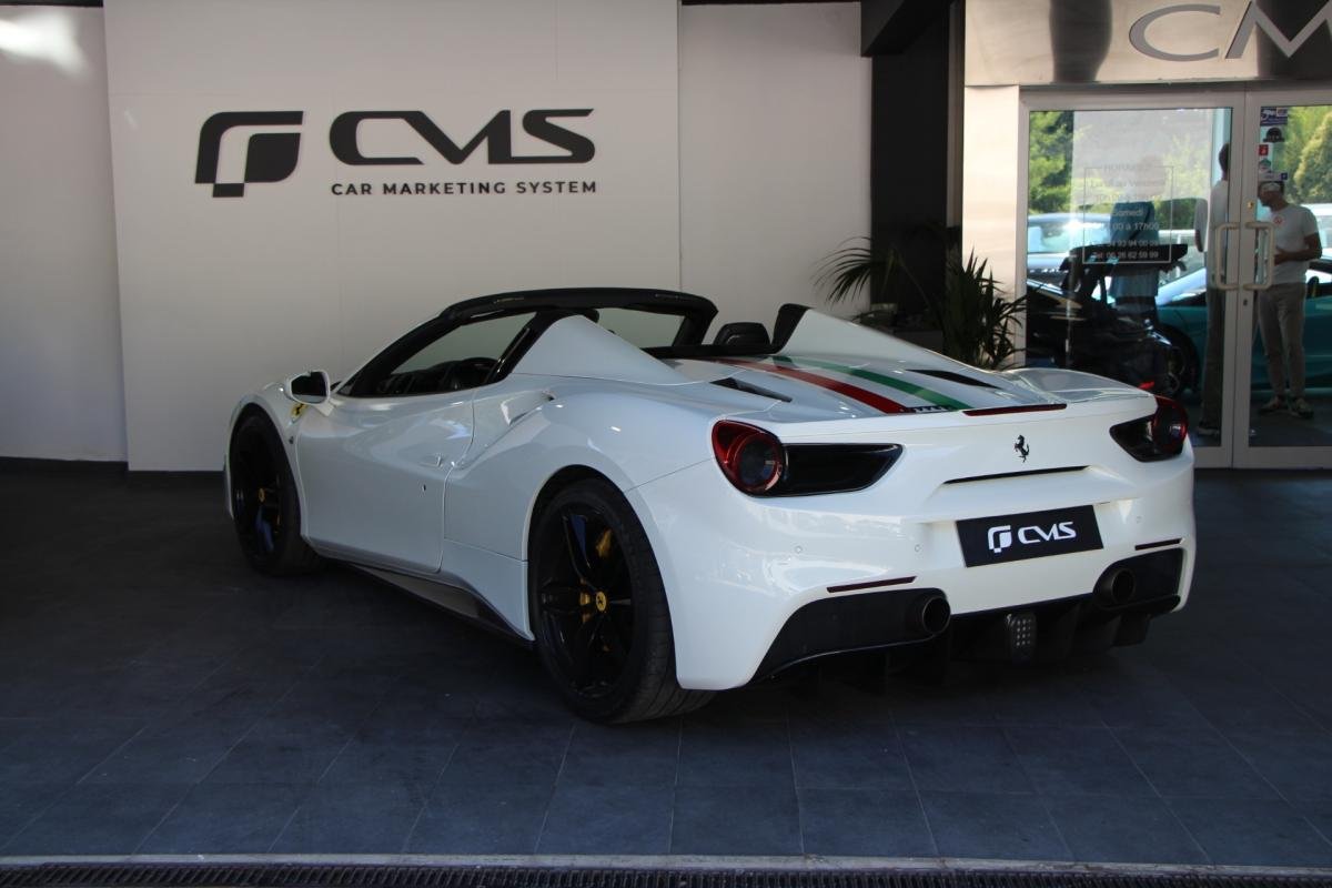 Ferrari 488 Spider - Photo 9