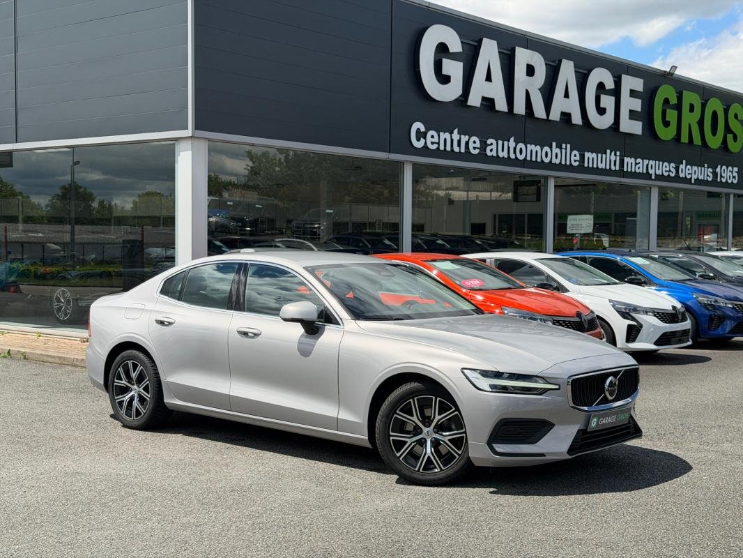 Volvo S60 - Photo 1